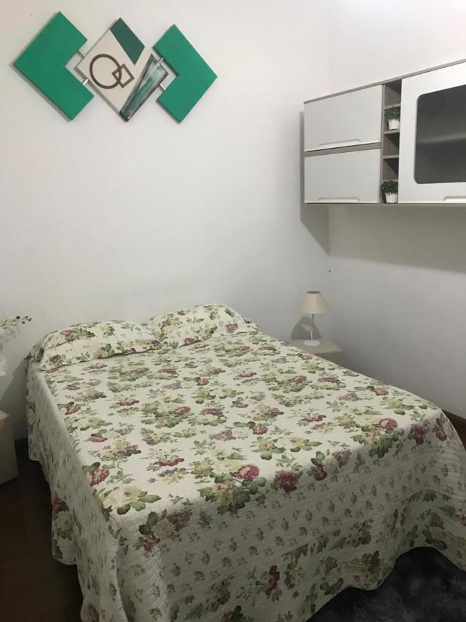 גווארולוס Hostel Gru Economico Com Quartos Individuais E Translado מראה חיצוני תמונה