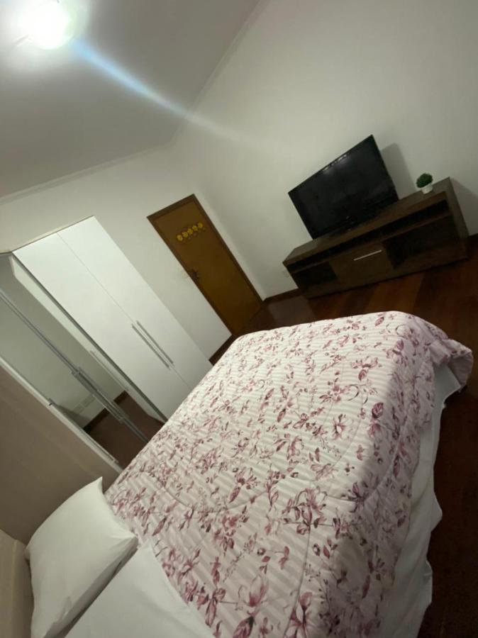 גווארולוס Hostel Gru Economico Com Quartos Individuais E Translado מראה חיצוני תמונה