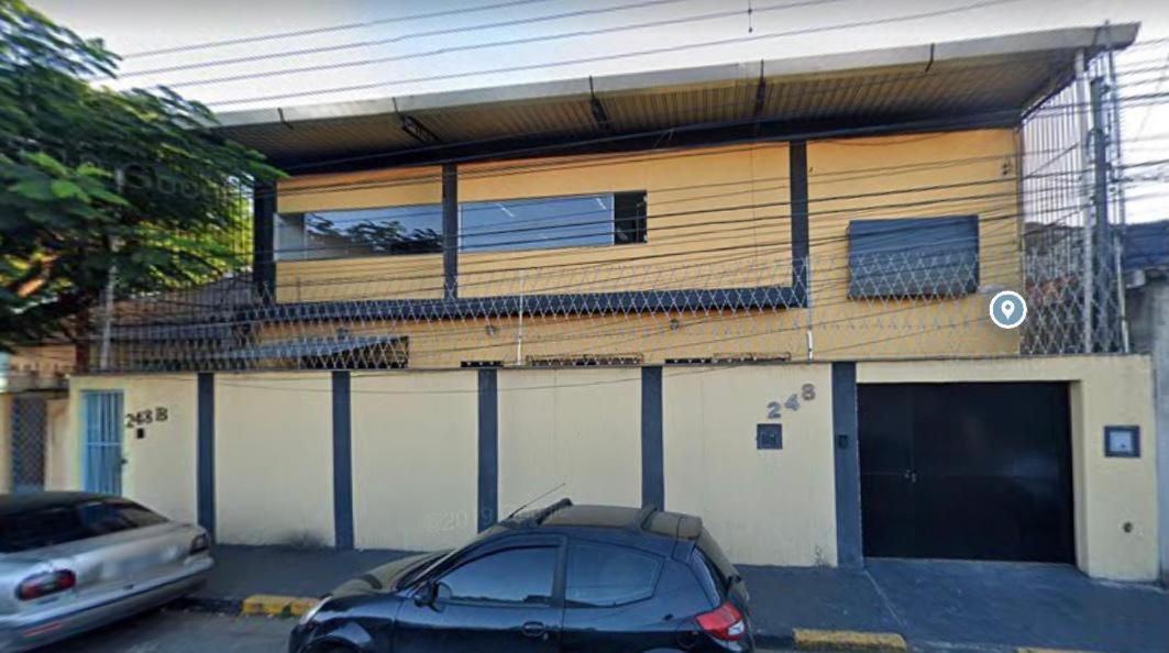 גווארולוס Hostel Gru Economico Com Quartos Individuais E Translado מראה חיצוני תמונה