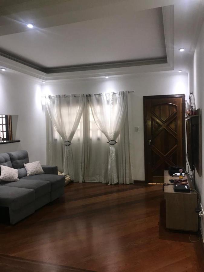 גווארולוס Hostel Gru Economico Com Quartos Individuais E Translado מראה חיצוני תמונה