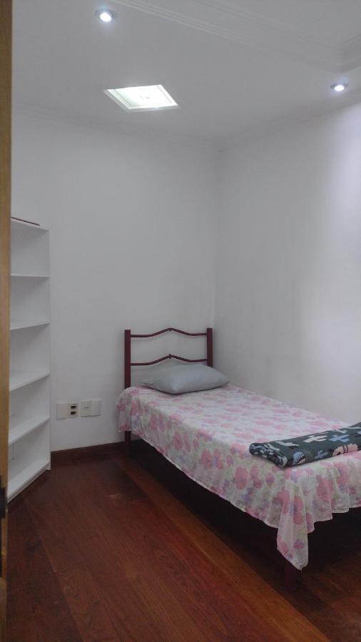 גווארולוס Hostel Gru Economico Com Quartos Individuais E Translado מראה חיצוני תמונה